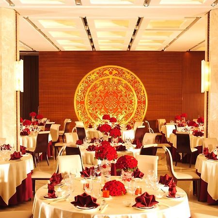 Ramada Plaza Shanghai Gateway Ресторан фото